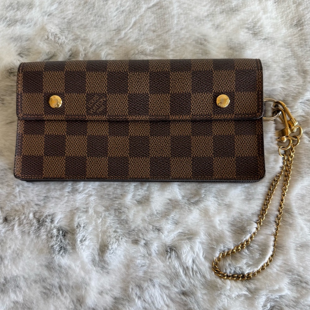 Louis Vuitton Damier Ebene Accordion Wallet with Chain Crossbody P0230